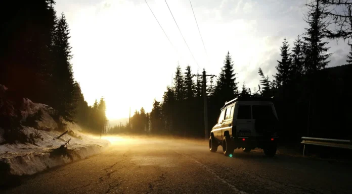 The reasons why smart 4WD drivers add ECU mapping revealed off road 4x4 4WD with lifted hood