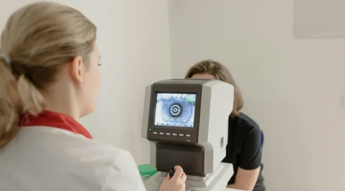 Eye Care in Australia: What to Consider Before Booking Eye care