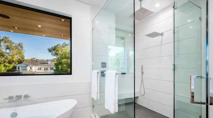 The Benefits of Installing a Walk-In Shower: Functionality Meets Modern Design Walk-in shower